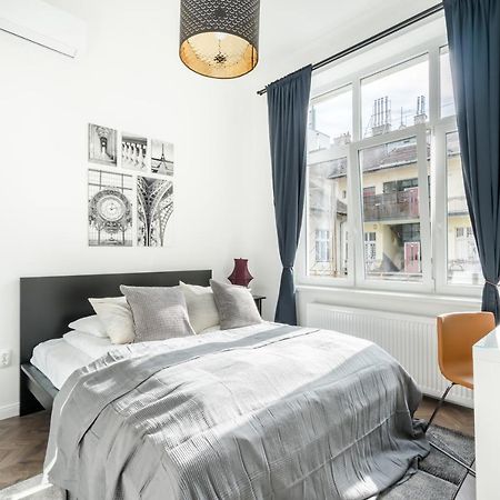 Bpr Sirius Suite With A/C Budapest Bagian luar foto