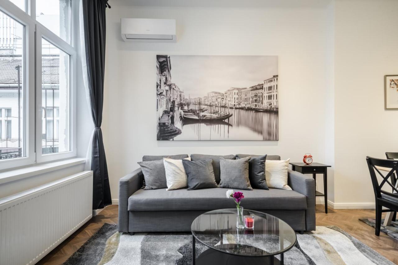 Bpr Sirius Suite With A/C Budapest Bagian luar foto