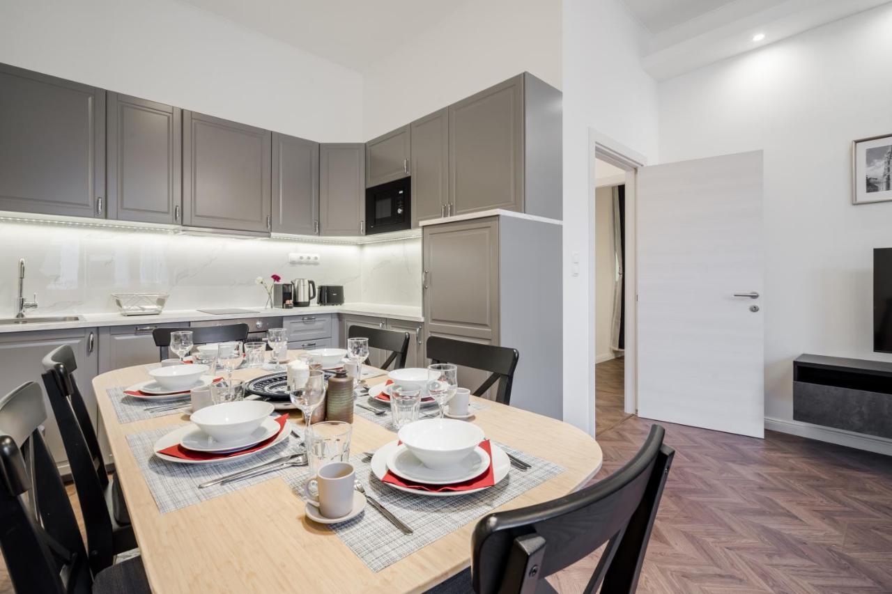 Bpr Sirius Suite With A/C Budapest Bagian luar foto